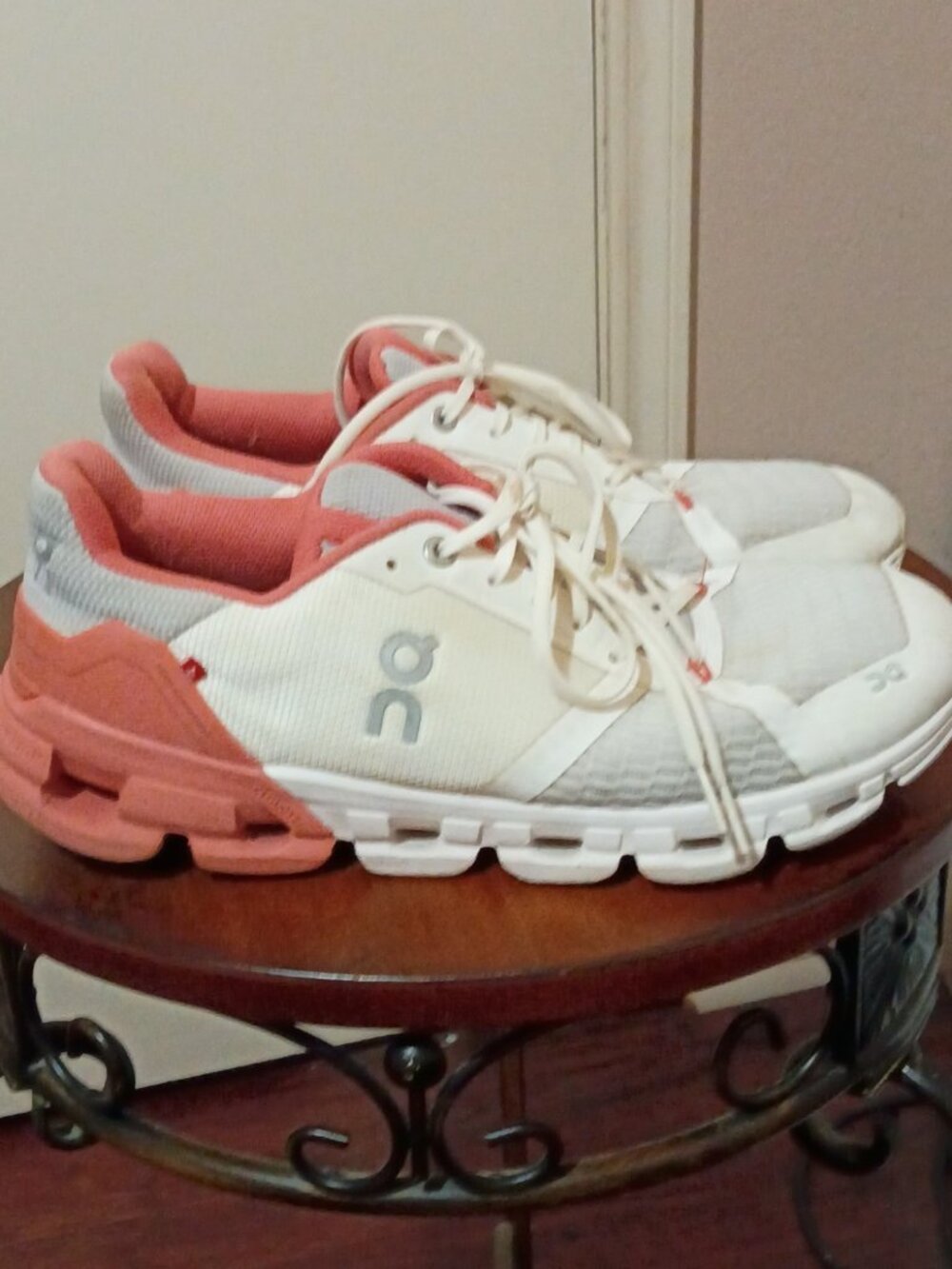 On Cloudflyer Women Running Shoes CloudTec White Coral 21.99626 Size 9.5 - Picture 1 of 14
